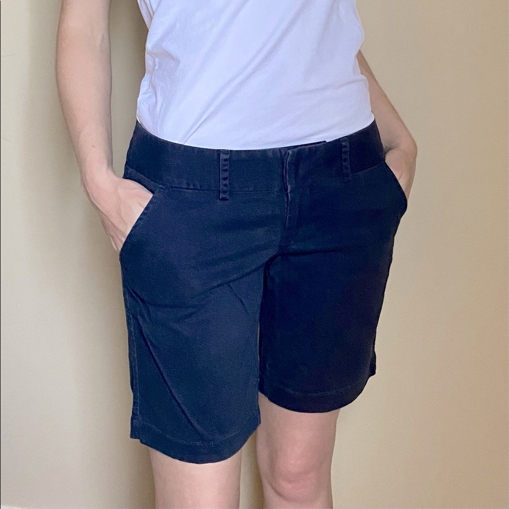 American Eagle Outfitters size small blue shorts